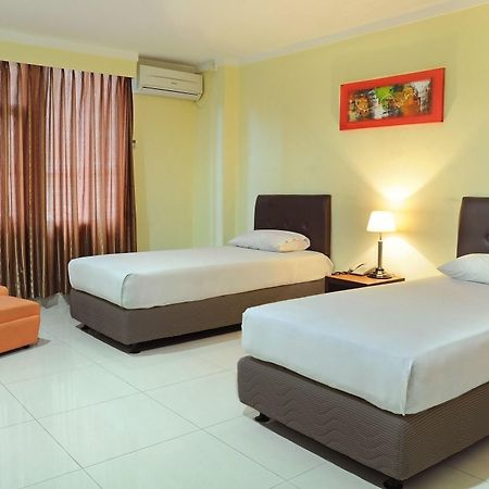 ג'קרטה Hotel Banyuwangi Sintera מראה חיצוני תמונה